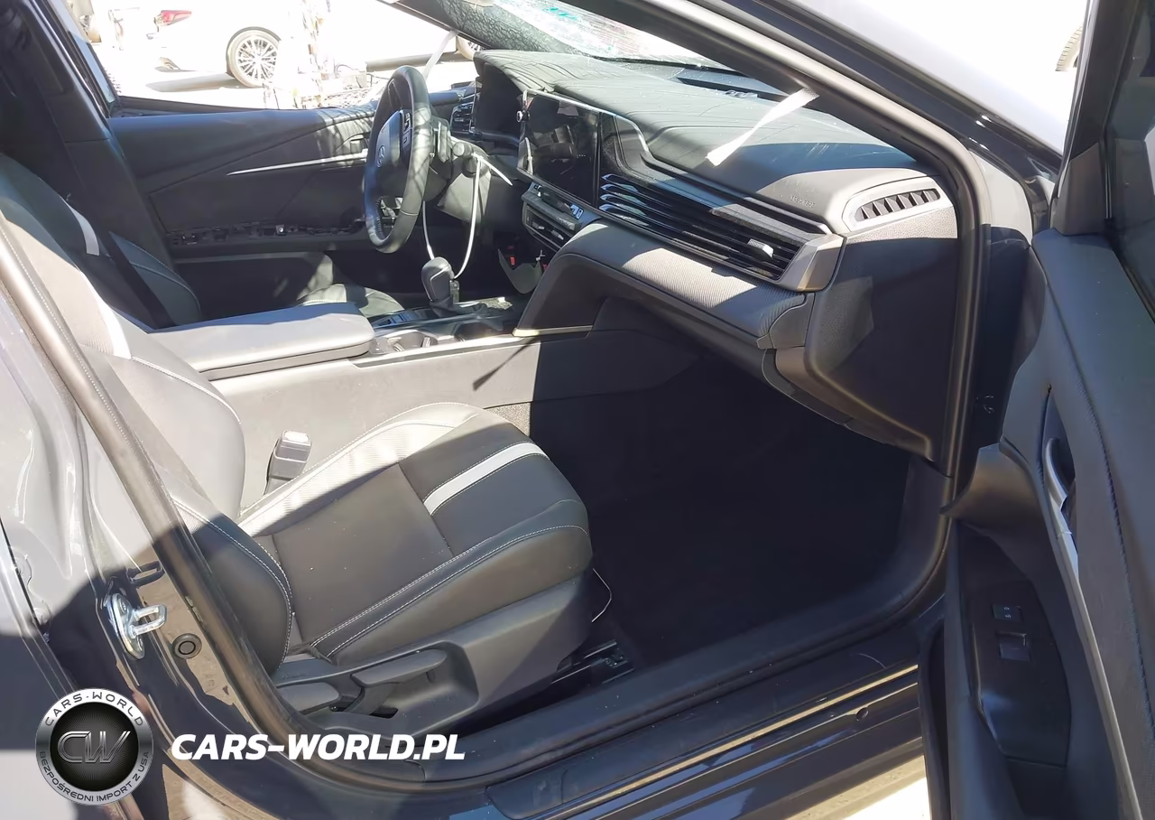 2026 Toyota Camry Se VIN:4T1DAACK6TU242320 - 5