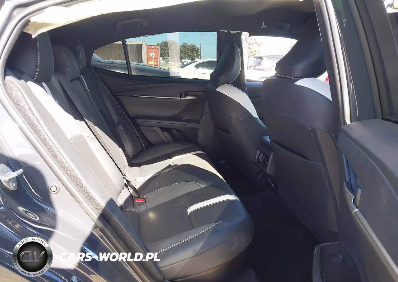 2026 Toyota Camry Se VIN:4T1DAACK6TU242320 - 8