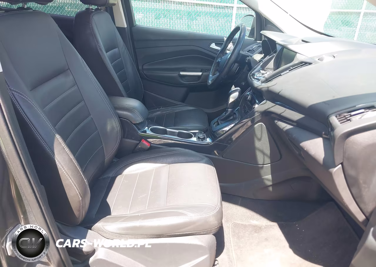 2014 Ford Escape Titanium VIN:1FMCU0JX2EUC44032 - 5