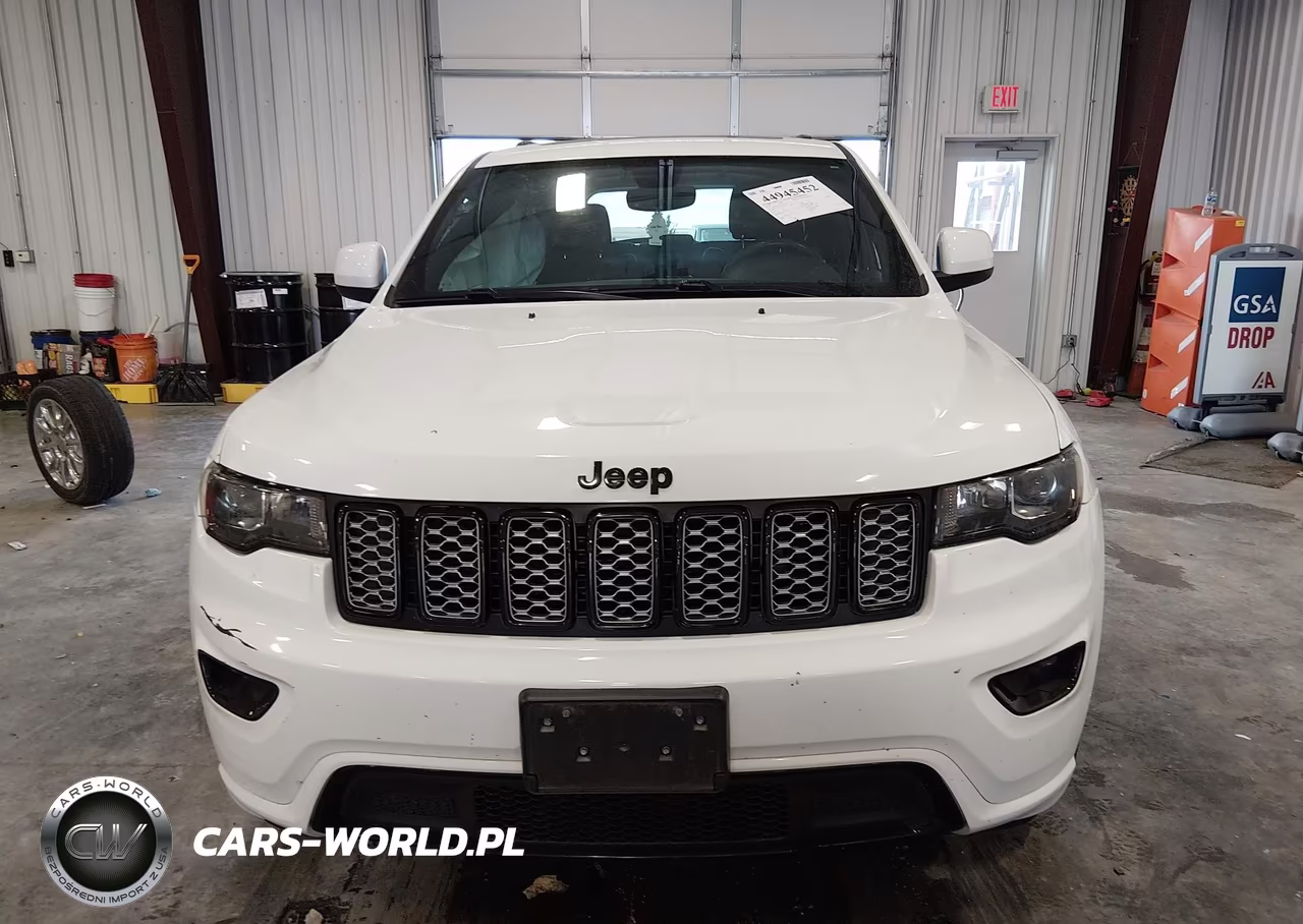 2017 Jeep Grand Cherokee Altitude 4X4 VIN:1C4RJFAG8HC704251 - 12