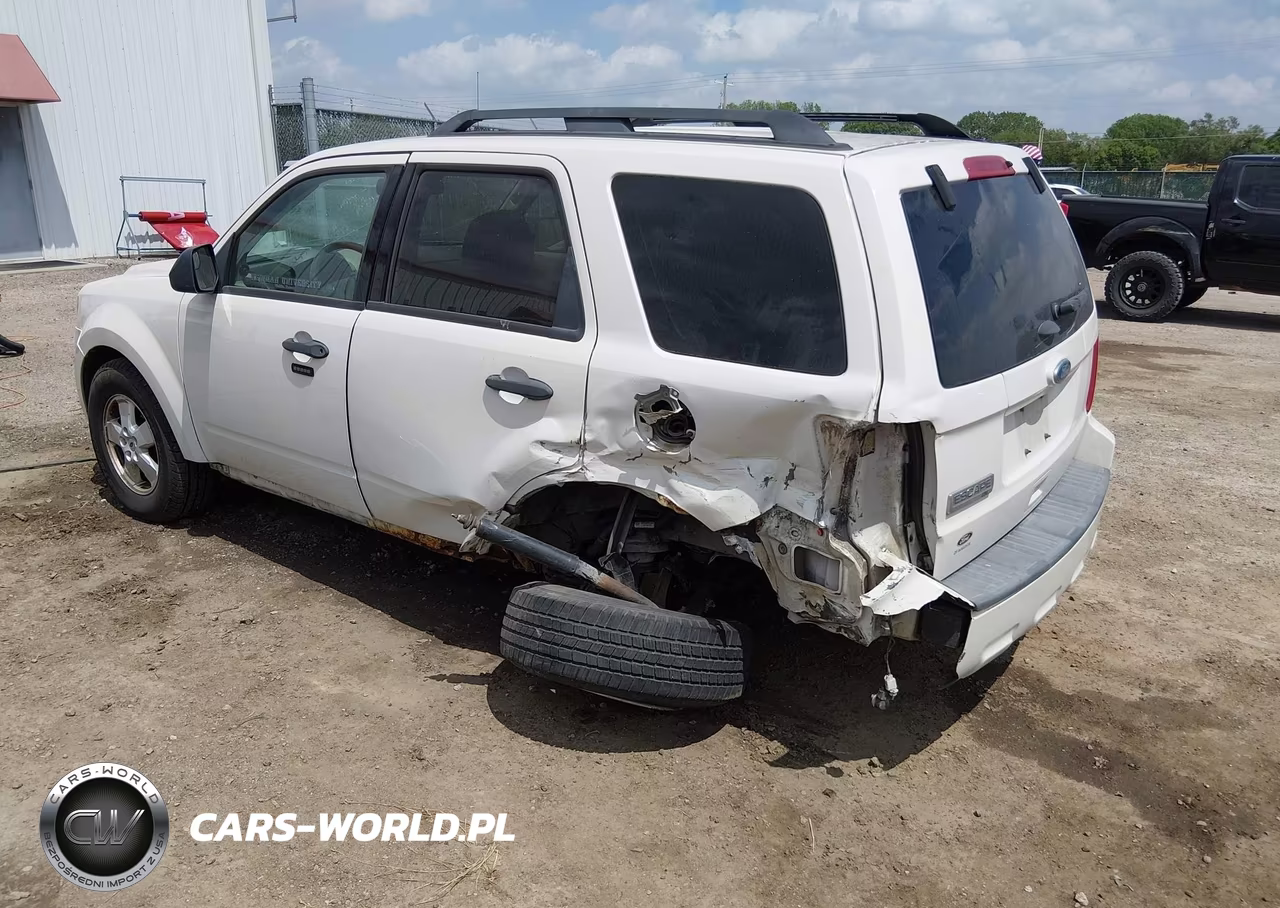 2011 Ford Escape Xlt VIN:1FMCU0D71BKC51394 - 3