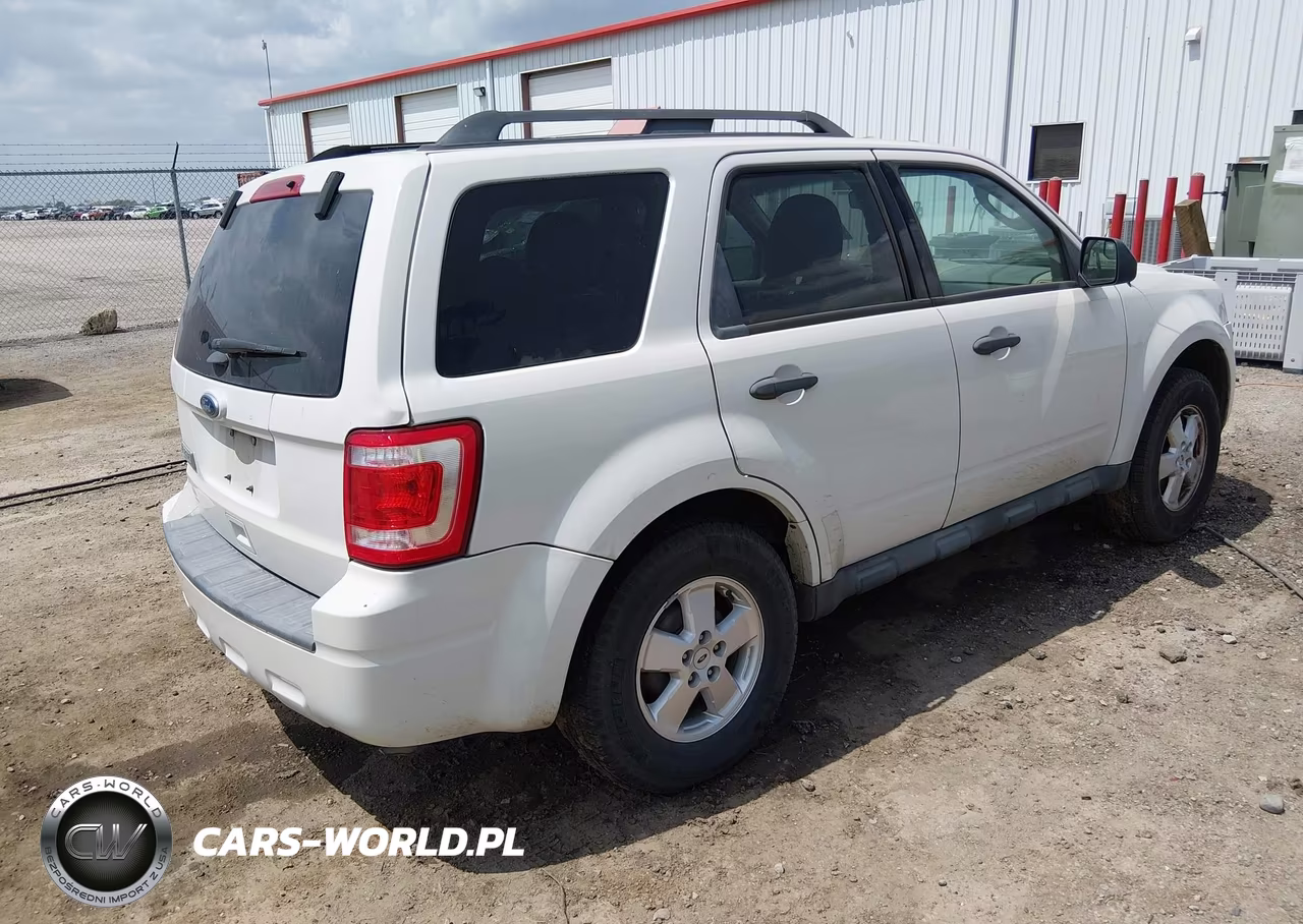 2011 Ford Escape Xlt VIN:1FMCU0D71BKC51394 - 4