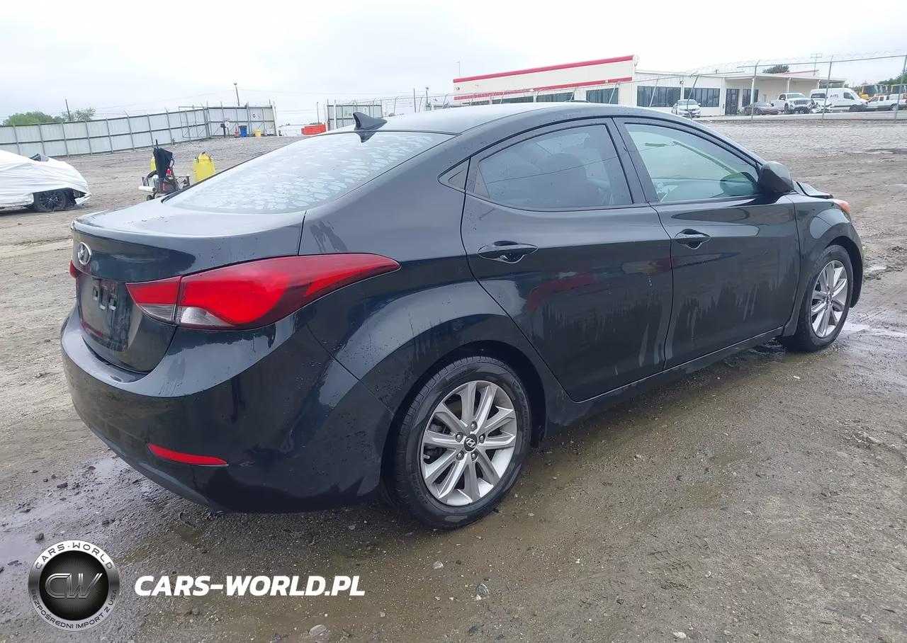 2015 Hyundai Elantra Se VIN:5NPDH4AE4FH571241 - 4