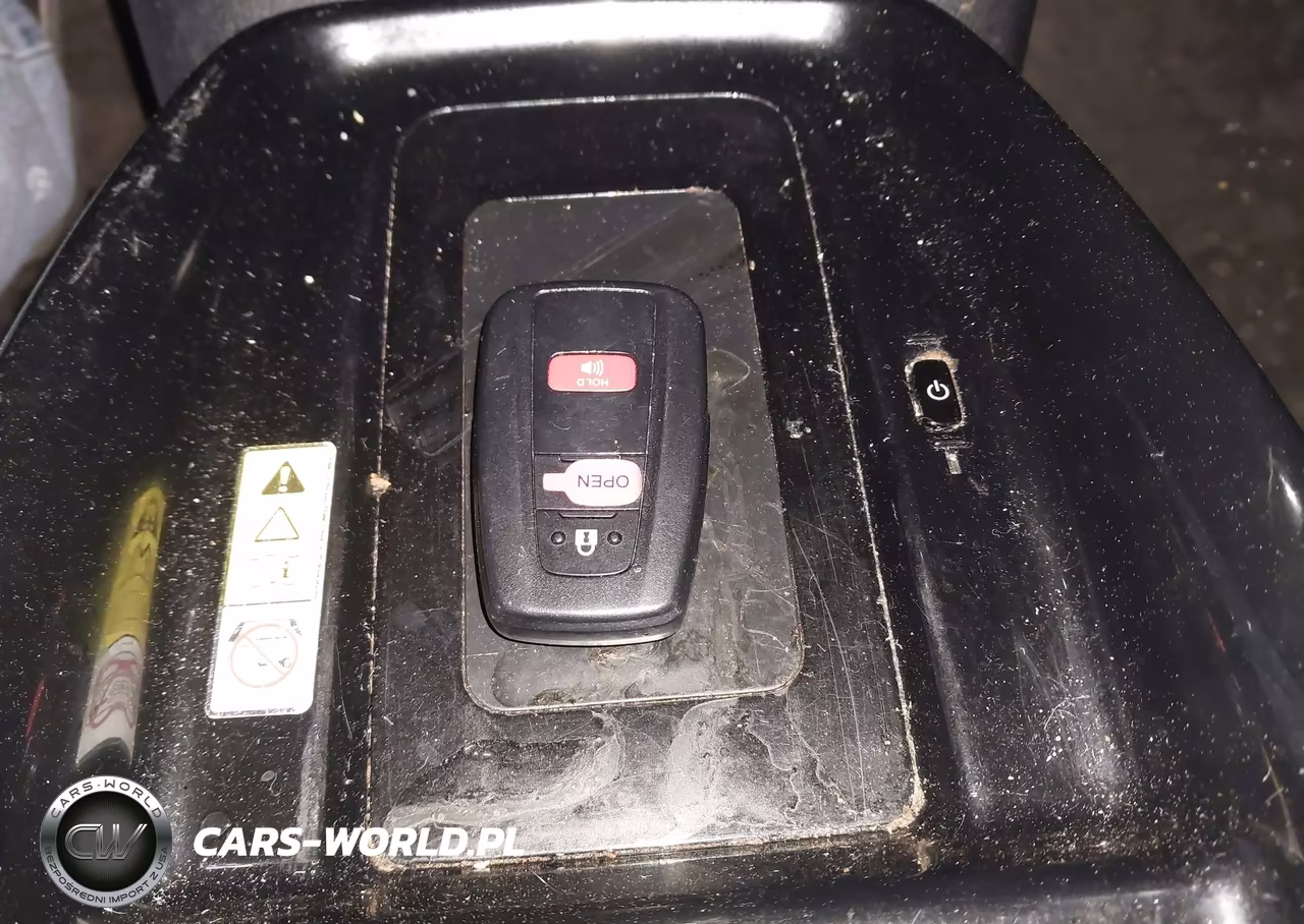 2021 Toyota Prius Xle Awd-E VIN:JTDL9MFU4M3024844 - 11