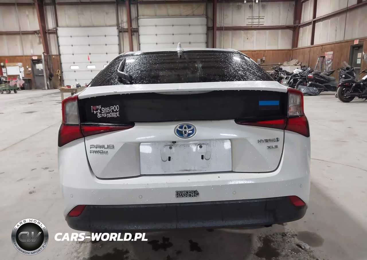 2021 Toyota Prius Xle Awd-E VIN:JTDL9MFU4M3024844 - 16