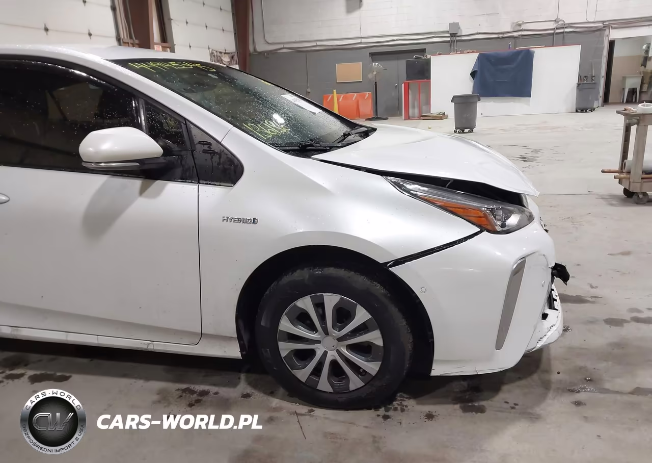 2021 Toyota Prius Xle Awd-E VIN:JTDL9MFU4M3024844 - 18