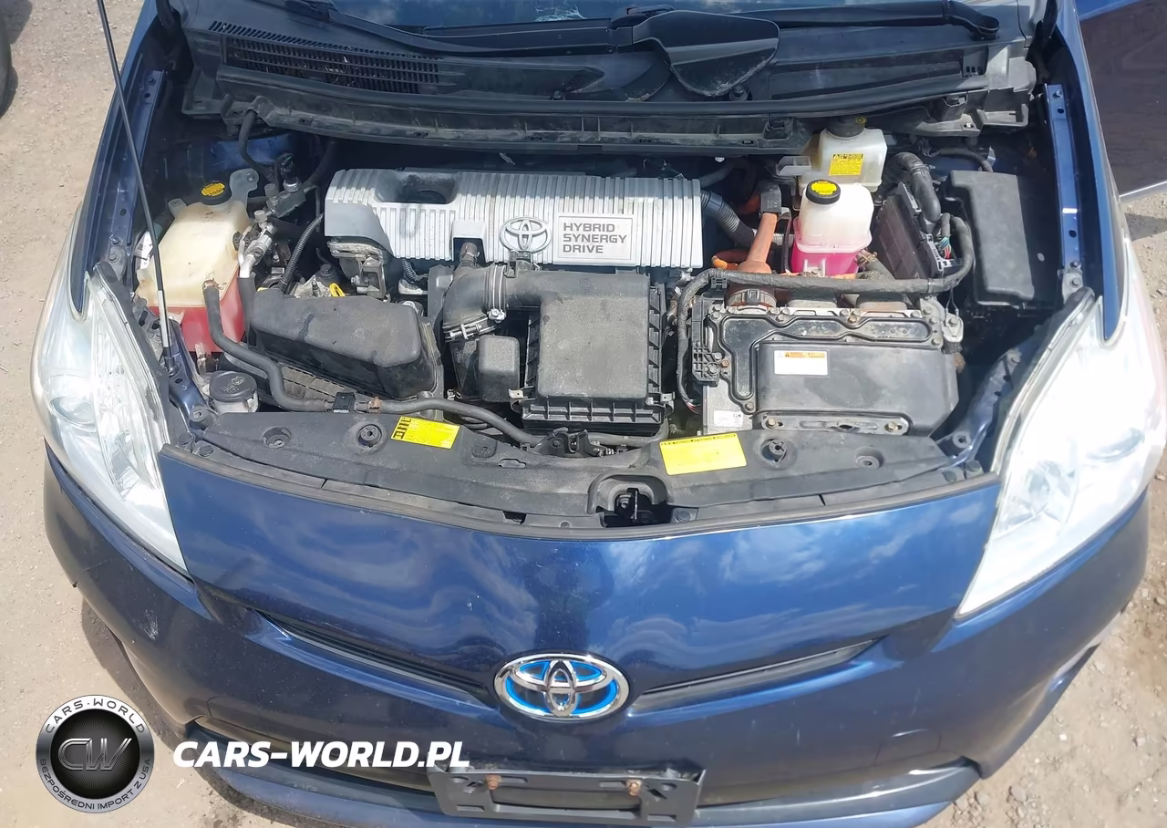 2013 Toyota Prius Two VIN:JTDKN3DU1D1725776 - 10