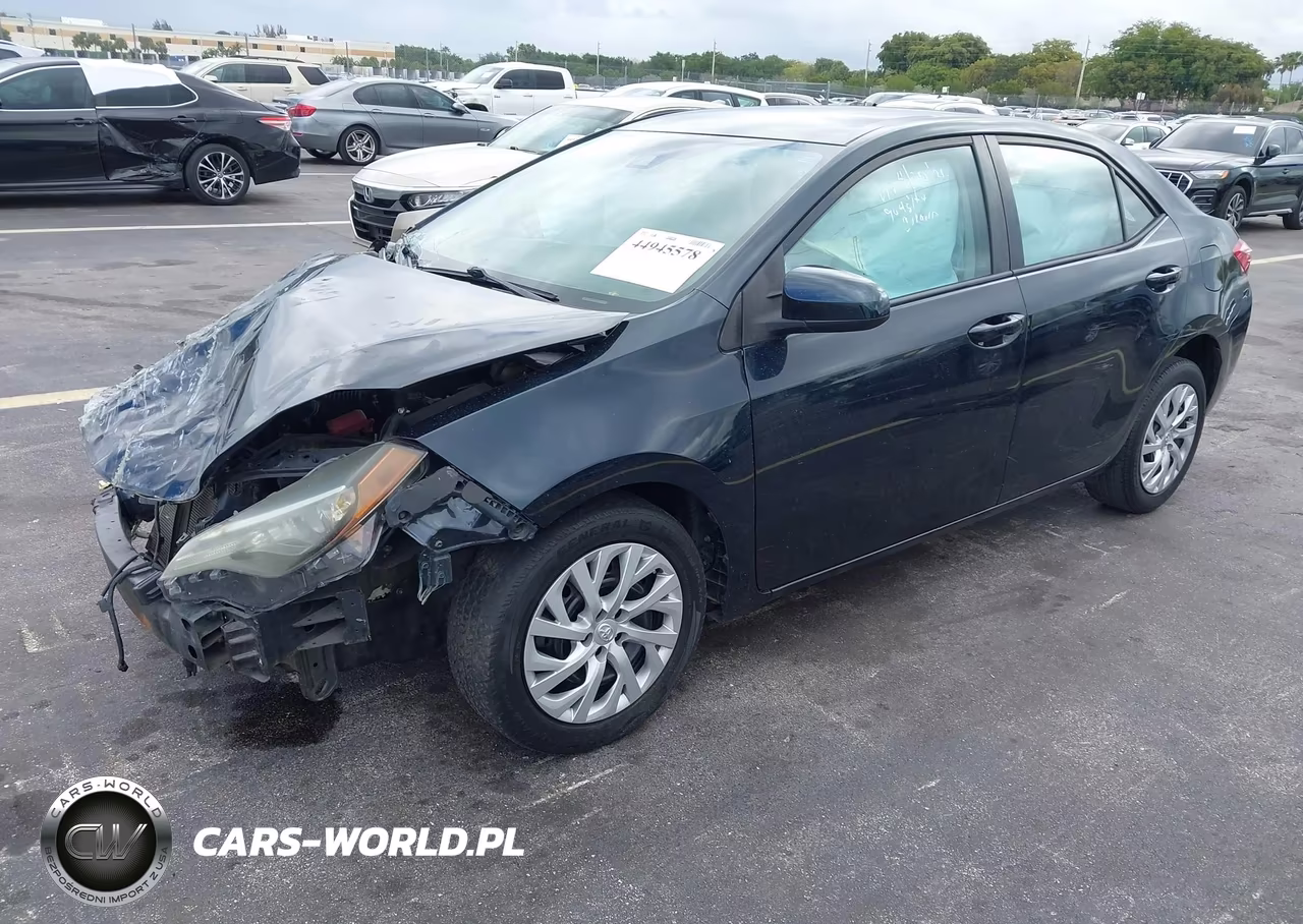 2018 Toyota Corolla Le VIN:5YFBURHE3JP849645 - 2