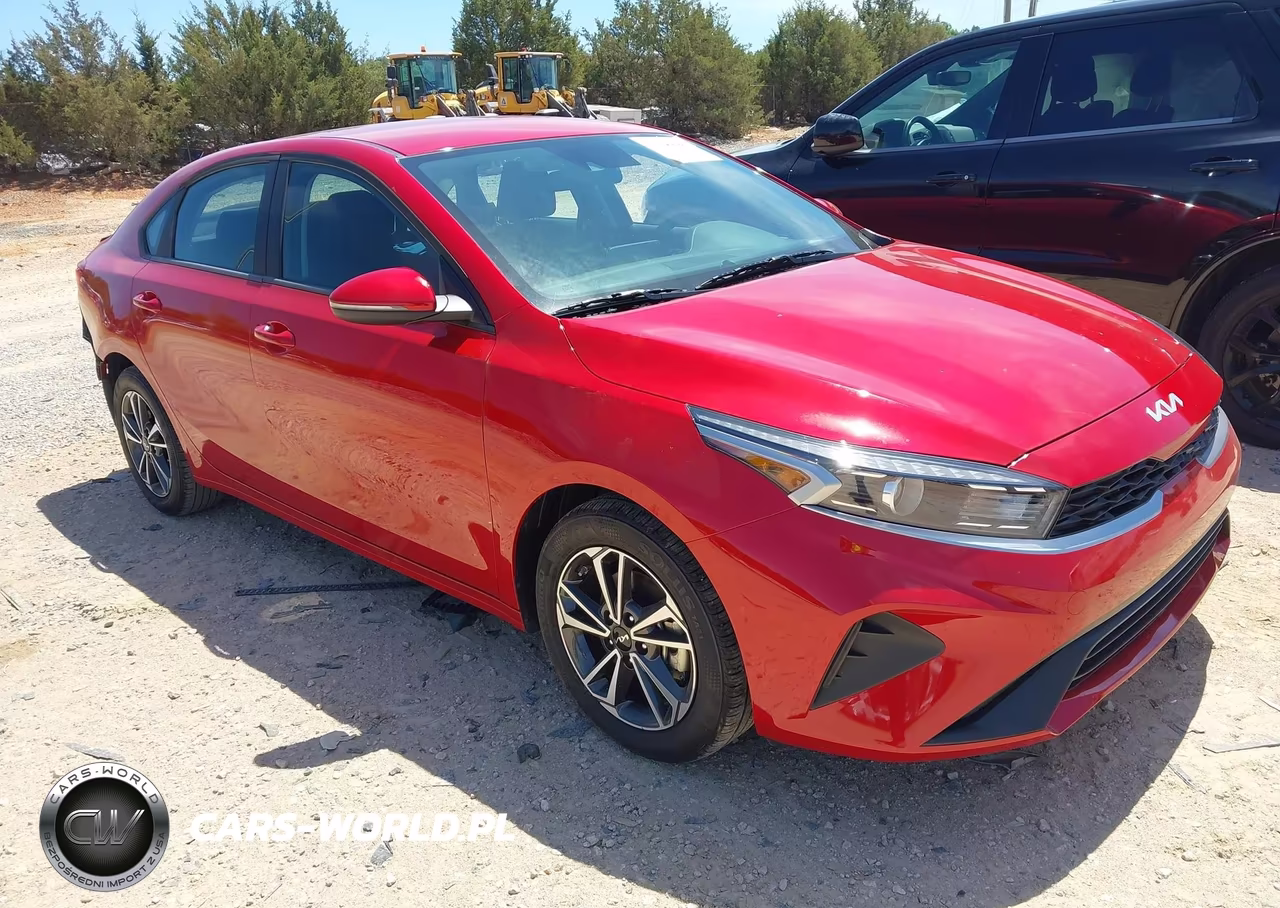 2024 Kia Forte Lxs – zdjęcie 1 z 18