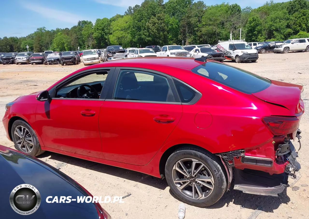 2024 Kia Forte Lxs VIN:3KPF24AD4RE828098 - 14