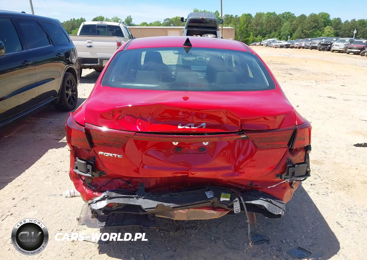 2024 Kia Forte Lxs VIN:3KPF24AD4RE828098 - 16