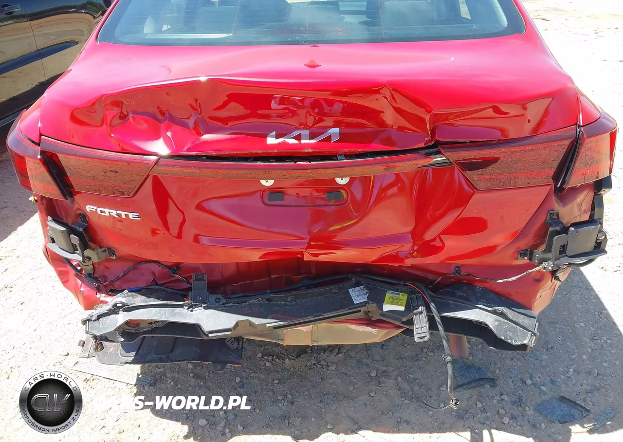 2024 Kia Forte Lxs VIN:3KPF24AD4RE828098 - 17
