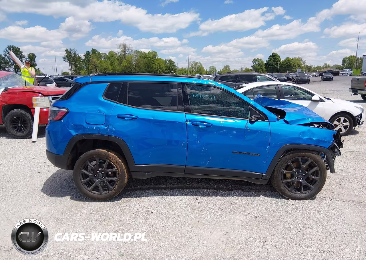 2025 Jeep Compass Latitude 4X4 VIN:3C4NJDBN6ST517845 - 14