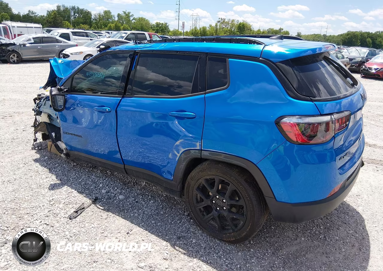 2025 Jeep Compass Latitude 4X4 VIN:3C4NJDBN6ST517845 - 3