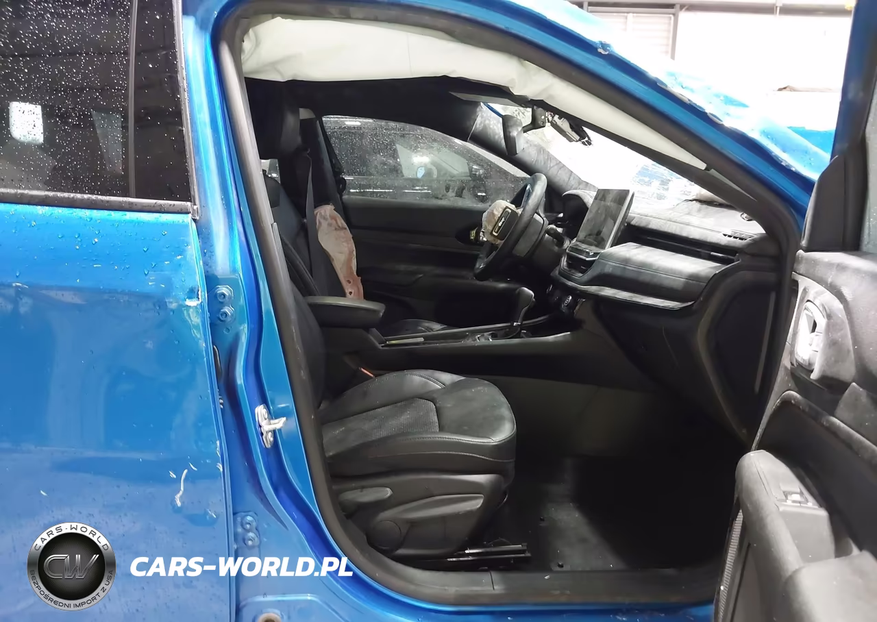 2025 Jeep Compass Latitude 4X4 VIN:3C4NJDBN6ST517845 - 5