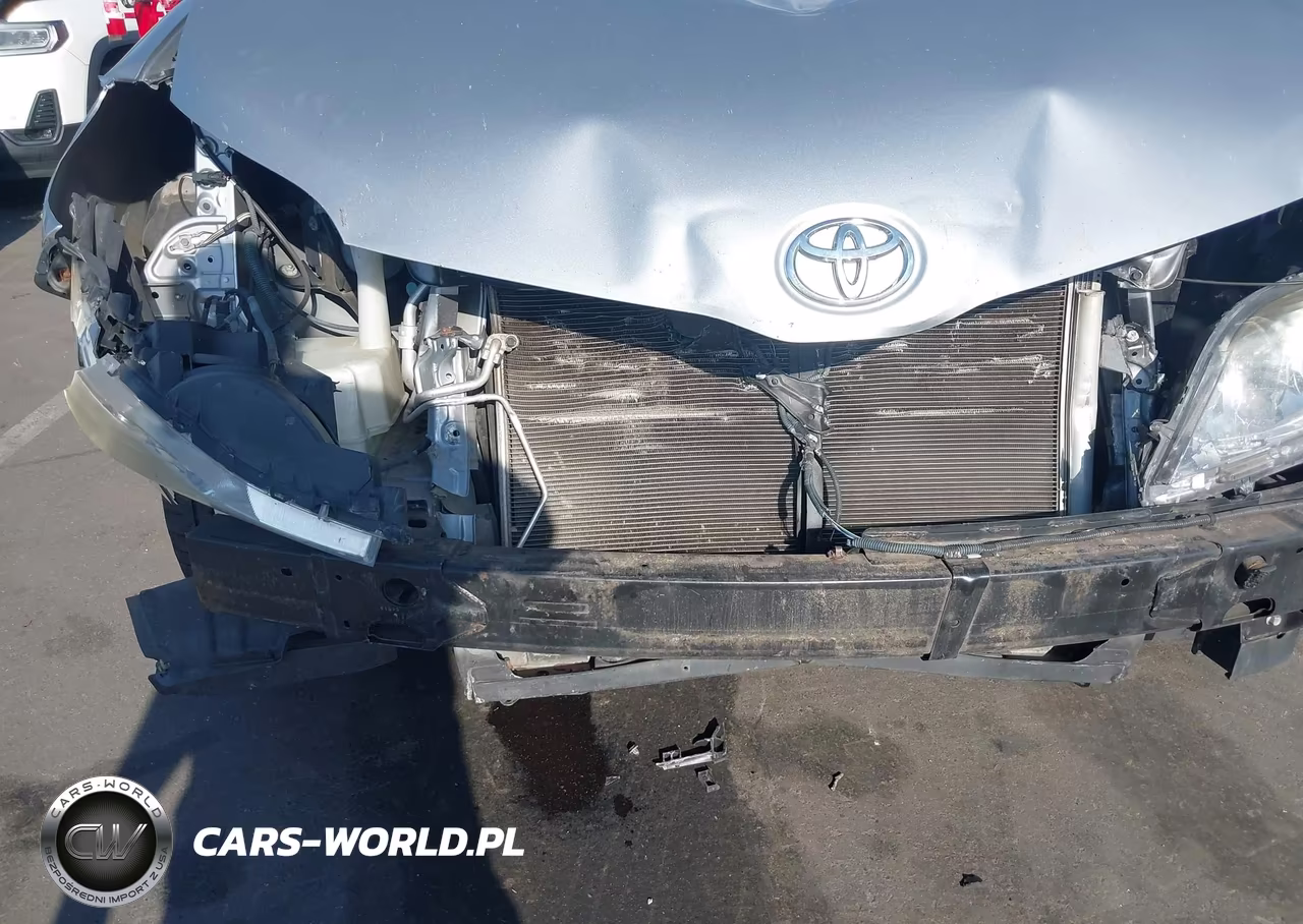 2015 Toyota Sienna Le 8 Passenger VIN:5TDKK3DC8FS657725 - 6