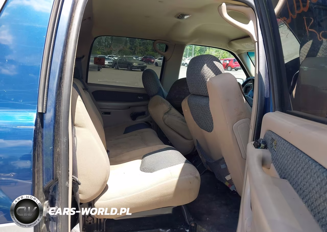 2002 Chevrolet Avalanche 1500 VIN:3GNEC13T52G301104 - 8