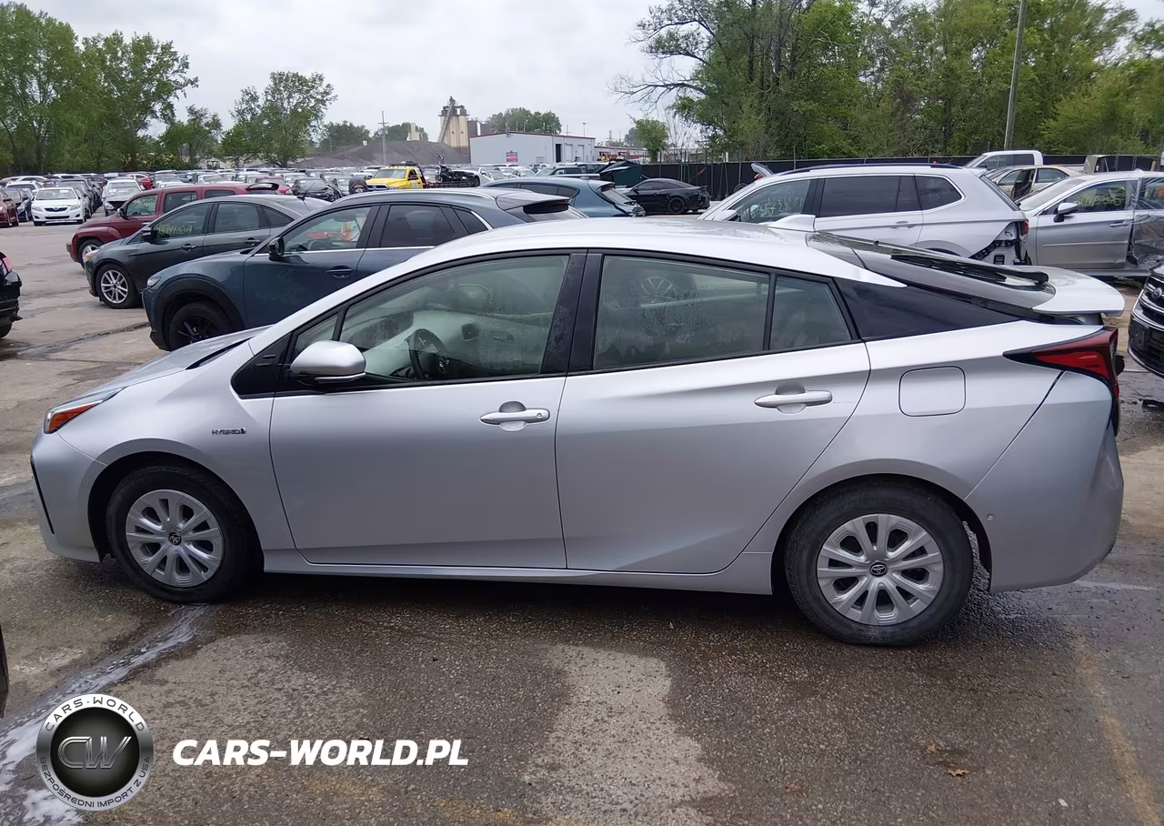 2022 Toyota Prius Le VIN:JTDKAMFU6N3165287 - 14