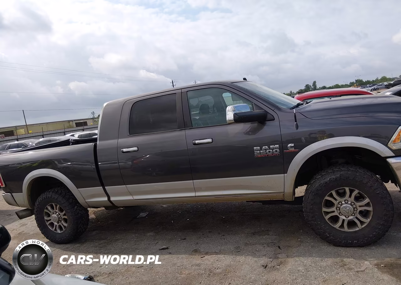 2014 Ram 2500 Laramie VIN:3C6UR5NL5EG195272 - 13