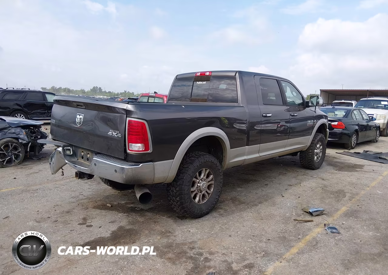 2014 Ram 2500 Laramie VIN:3C6UR5NL5EG195272 - 4