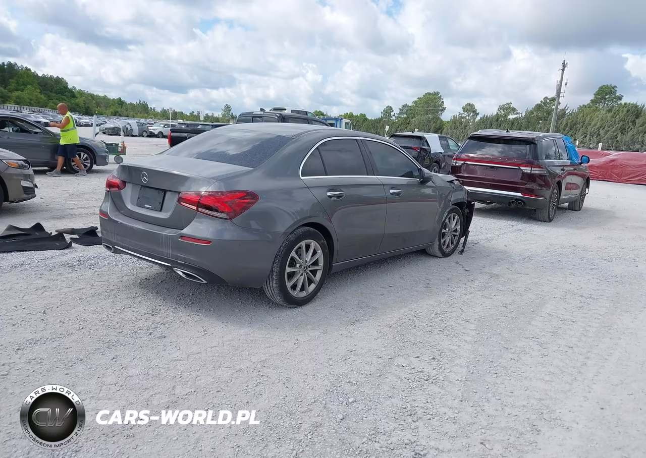 2019 Mercedes-Benz A 220 VIN:WDD3G4EB0KW024380 - 4
