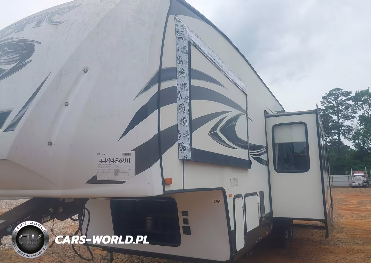 2018 Forest River Sabre VIN:4X4FSRG21J3012507 - 6