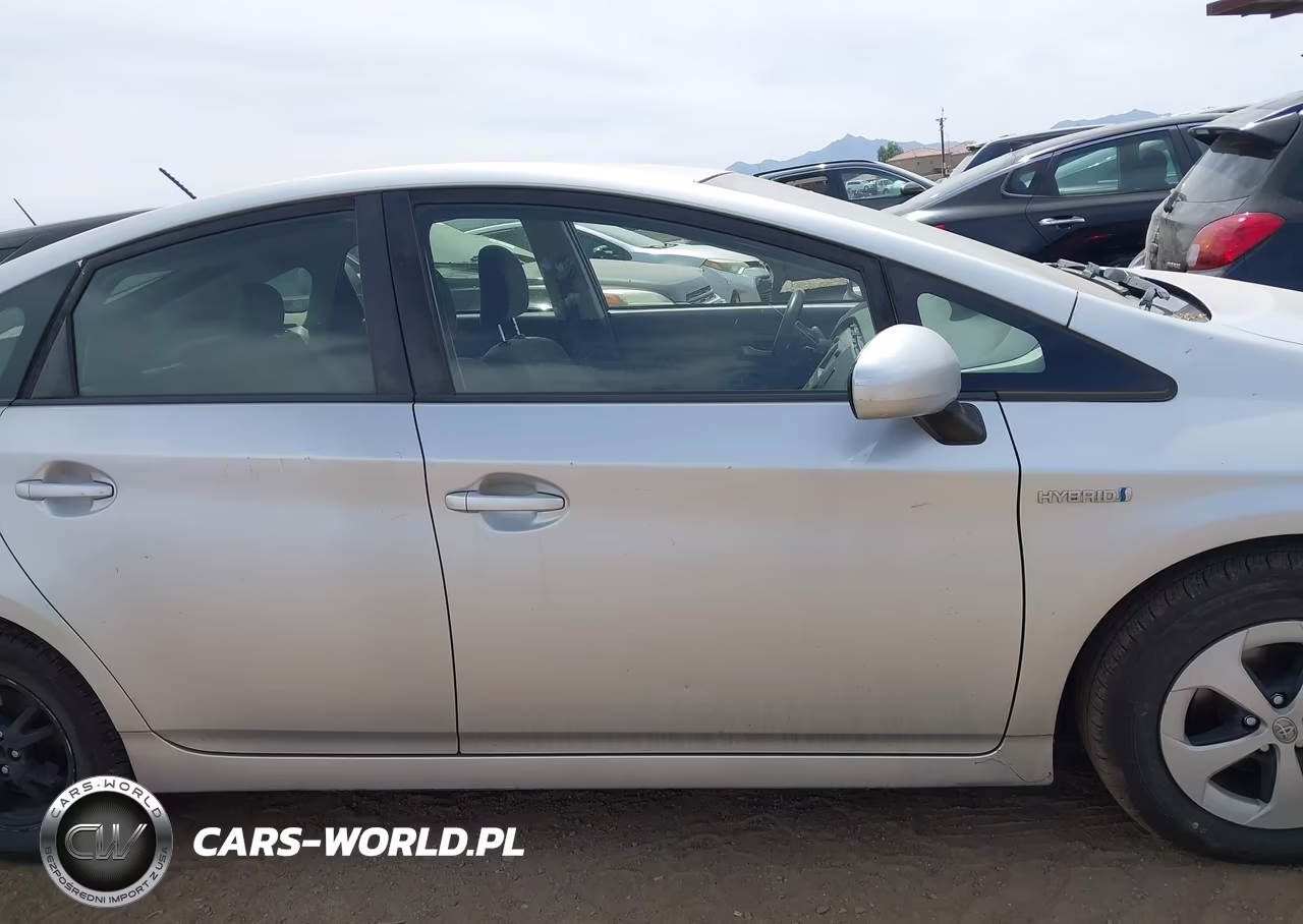 2014 Toyota Prius Two VIN:JTDKN3DU0E1741906 - 13