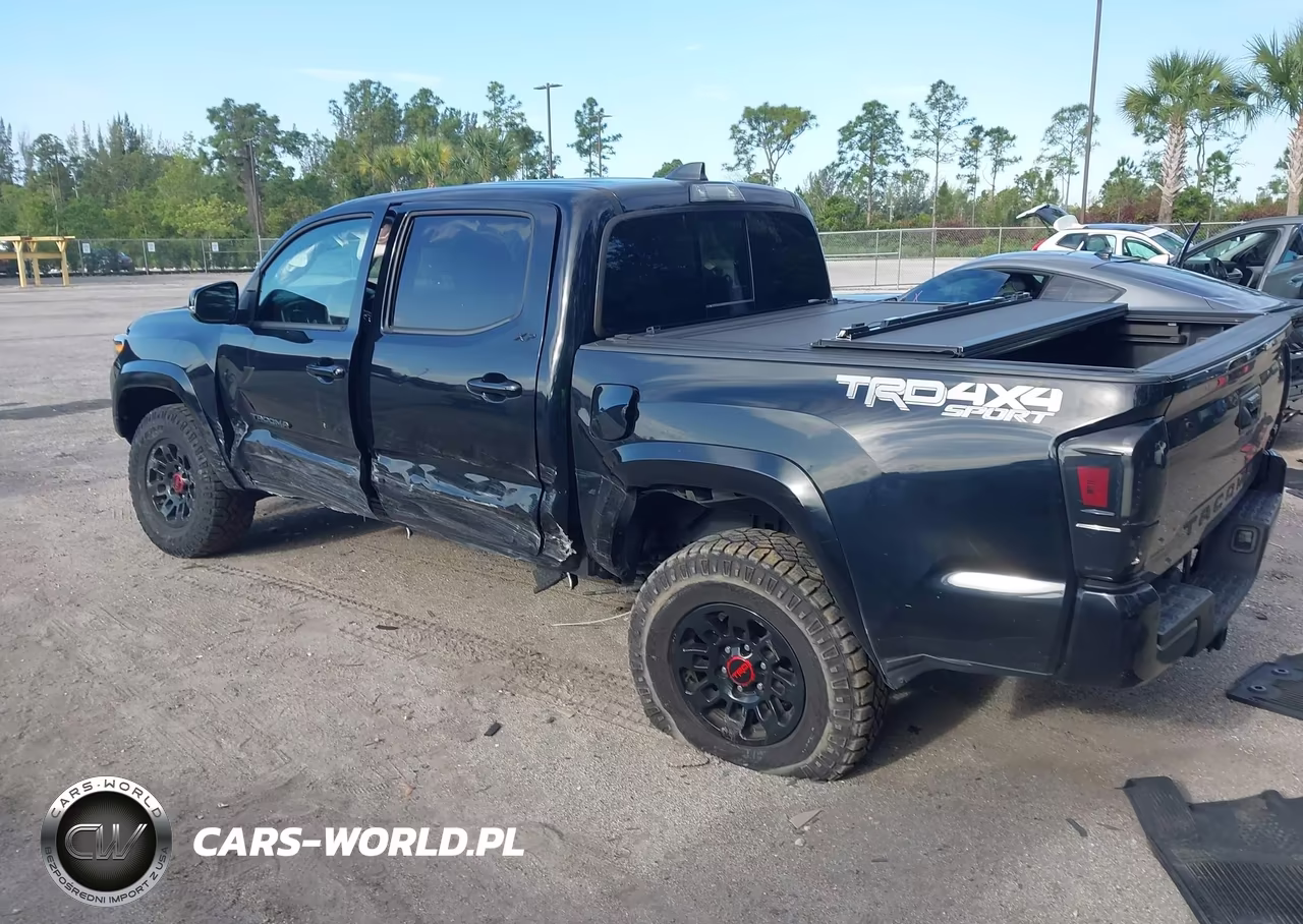 2022 Toyota Tacoma Trd Sport VIN:3TMCZ5AN0NM484444 - 3