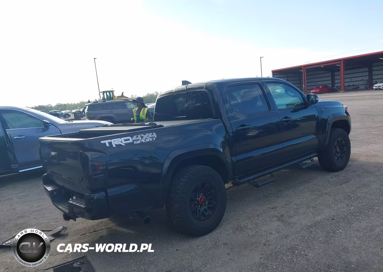 2022 Toyota Tacoma Trd Sport VIN:3TMCZ5AN0NM484444 - 4