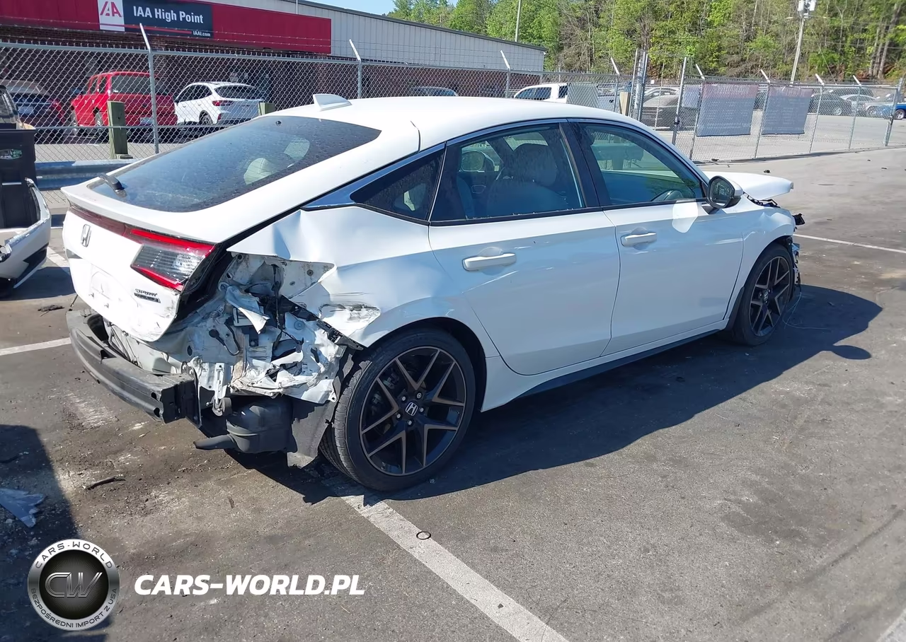 2022 Honda Civic Sport Touring VIN:19XFL1H88NE017564 - 4