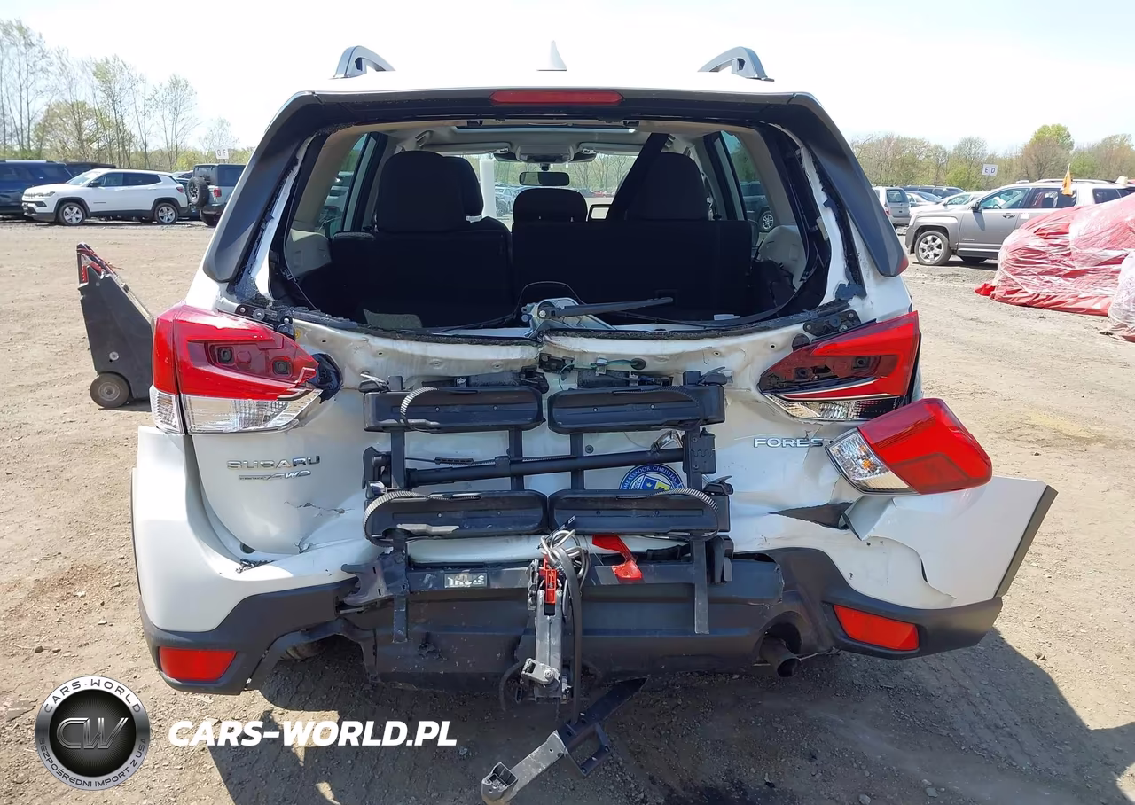 2023 Subaru Forester Premium VIN:JF2SKADC8PH508887 - 16