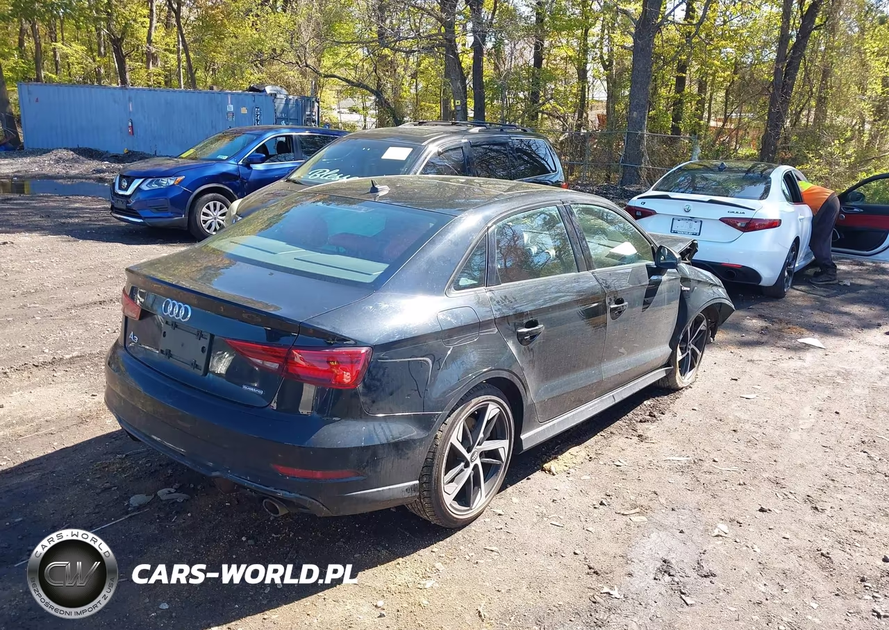 2020 Audi A3 Premium 45 Tfsi S Line Quattro S Tronic VIN:WAUBEGFF9LA097239 - 4