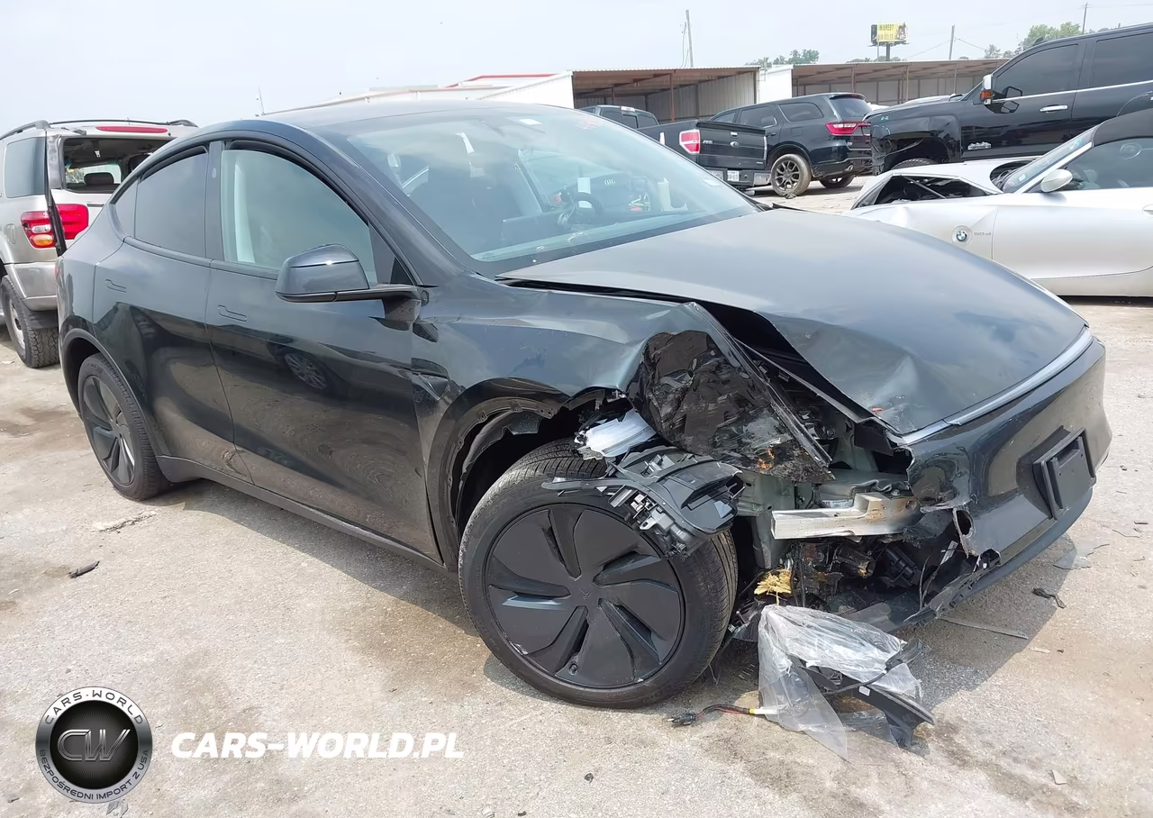 2026 Tesla Model Y – zdjęcie 1 z 16