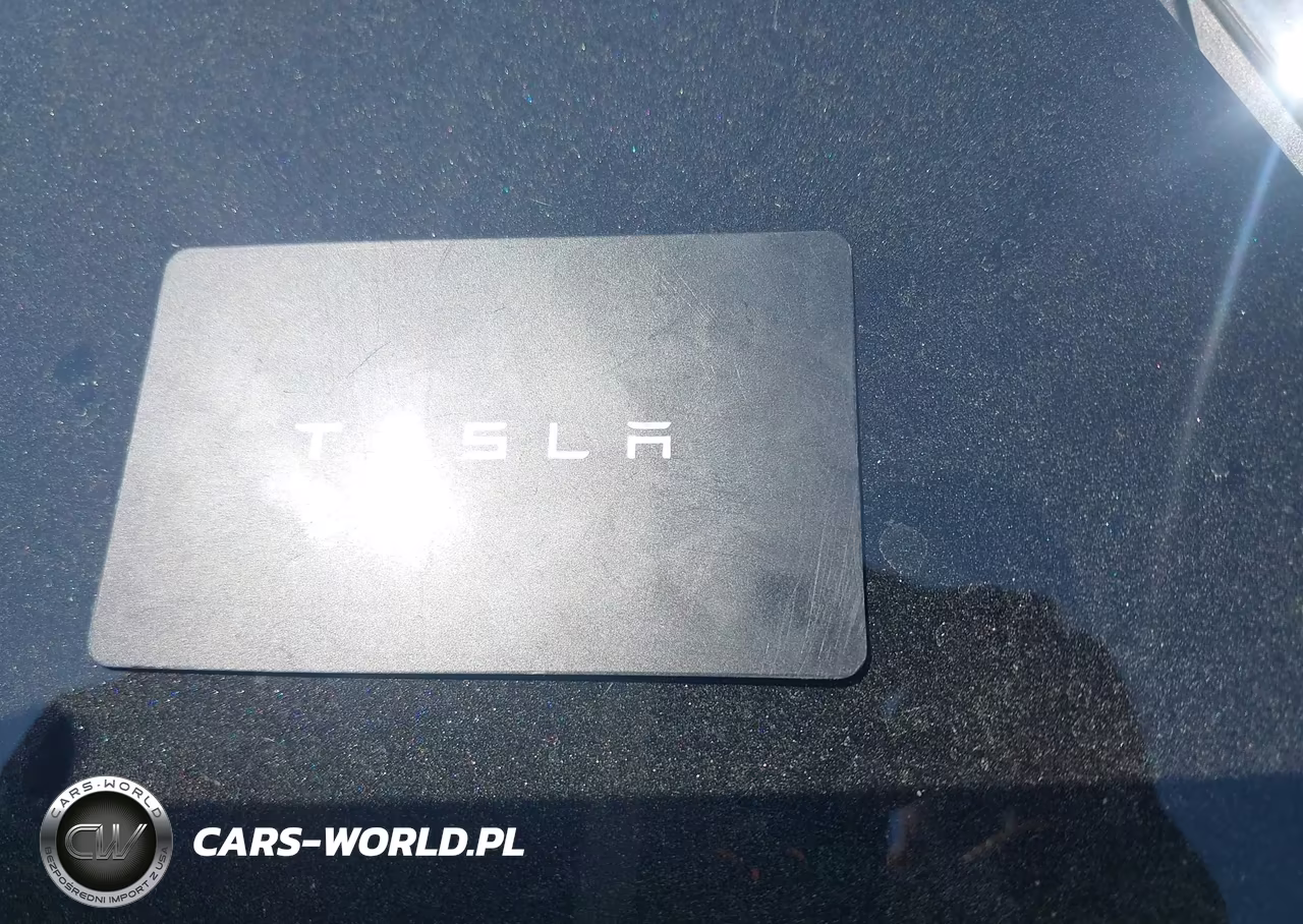 2026 Tesla Model Y VIN:7SAYGDED7TA495045 - 11