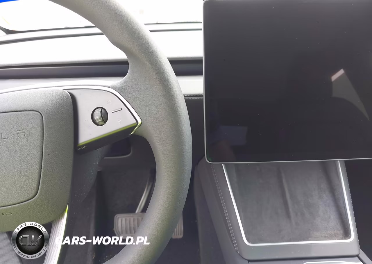 2026 Tesla Model Y VIN:7SAYGDED7TA495045 - 15