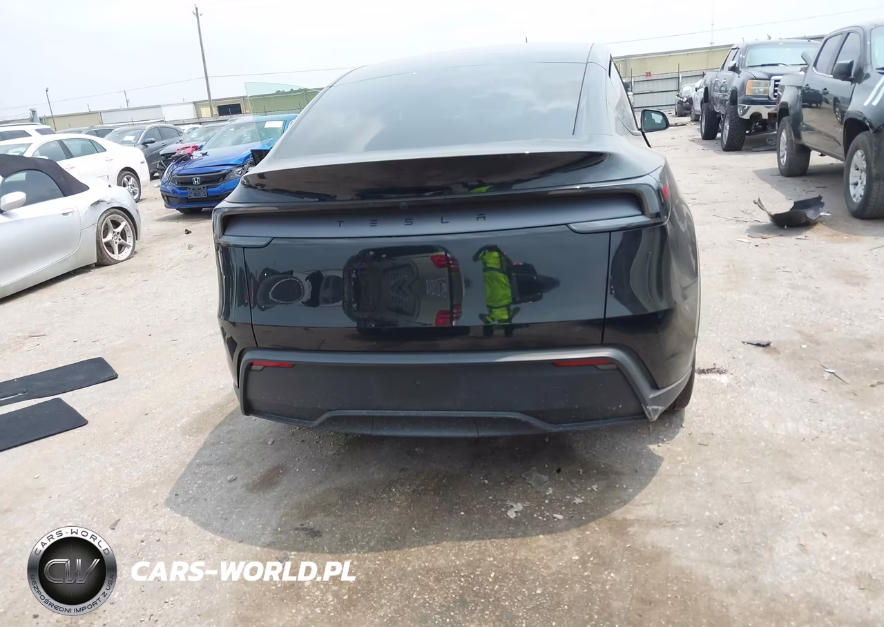 2026 Tesla Model Y VIN:7SAYGDED7TA495045 - 16