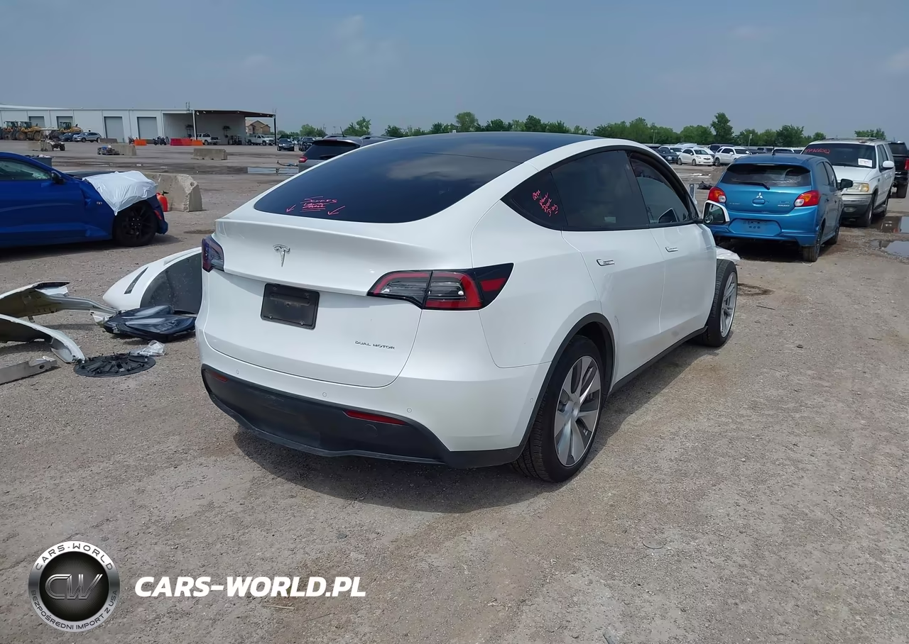2022 Tesla Model Y Long Range Dual Motor All-Wheel Drive VIN:7SAYGAEE6NF388775 - 4