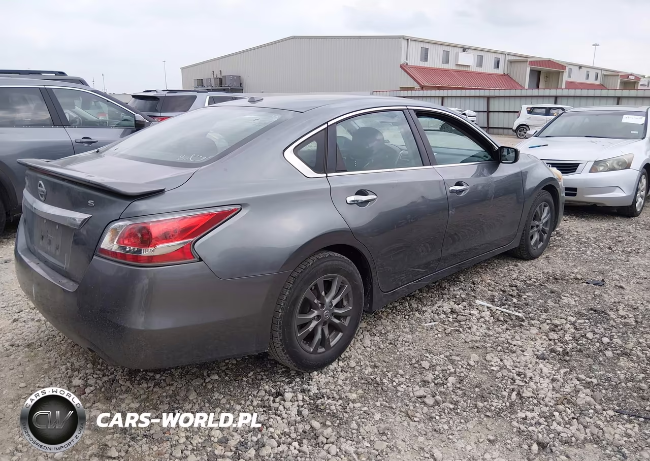 2015 Nissan Altima 2.5 S VIN:1N4AL3AP1FC249798 - 4