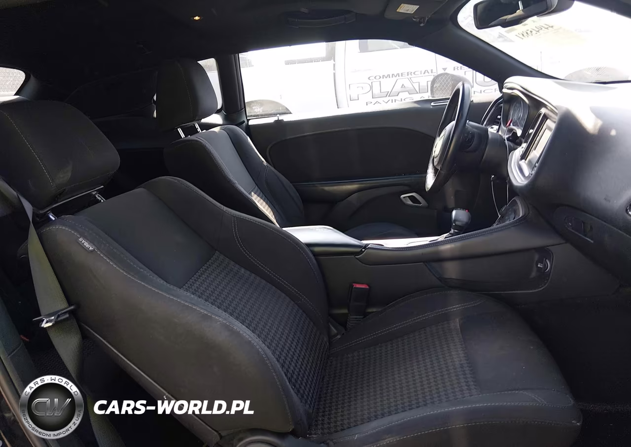 2015 Dodge Challenger Sxt VIN:2C3CDZAG4FH843080 - 5