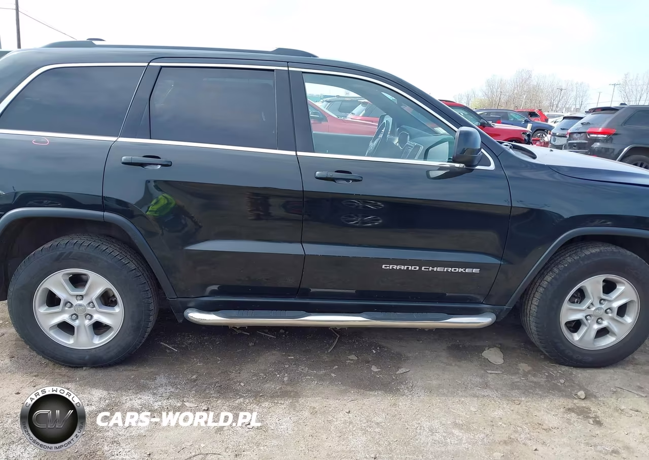 2015 Jeep Grand Cherokee Laredo VIN:1C4RJFAG7FC934019 - 14