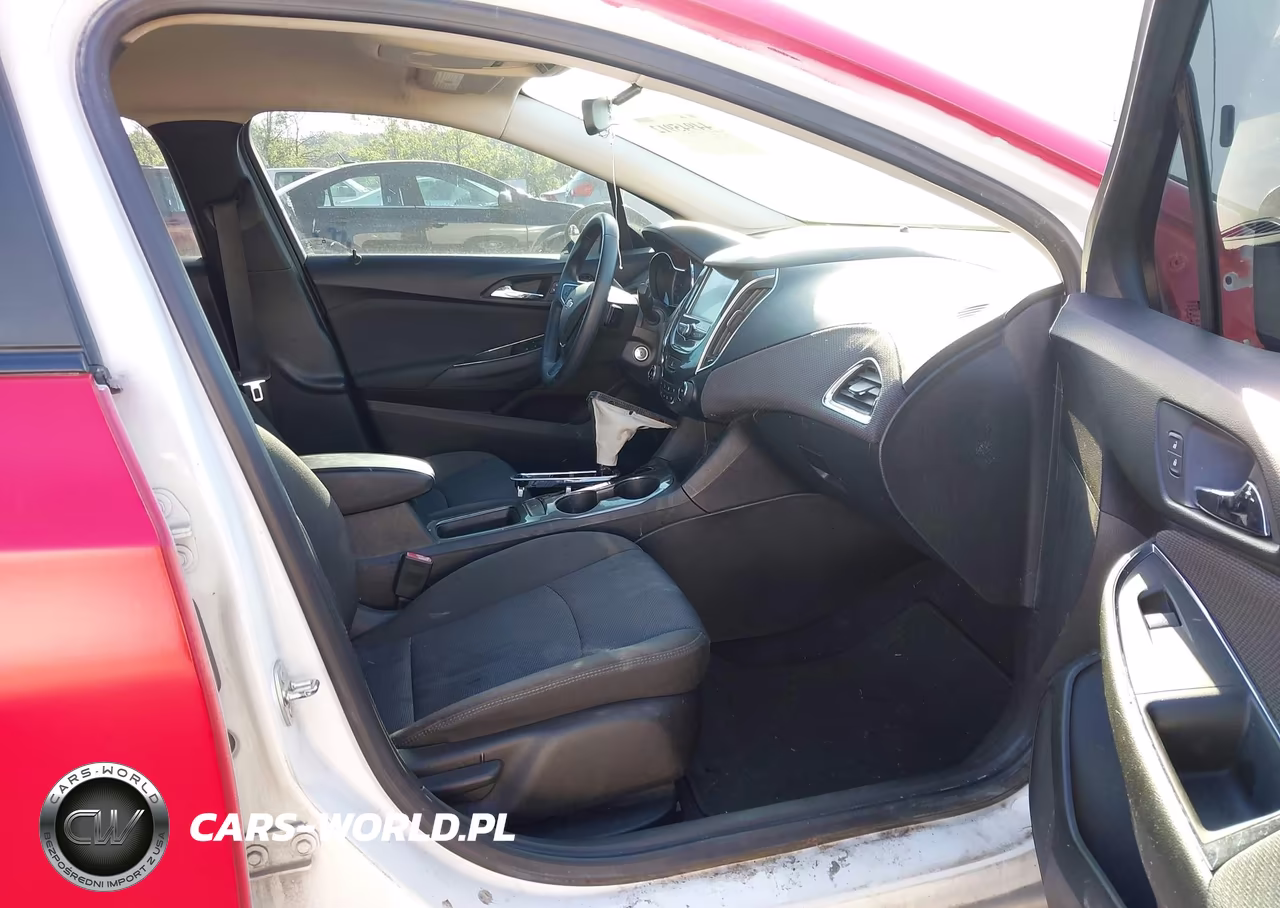 2018 Chevrolet Cruze Lt Auto VIN:3G1BE6SM2JS610949 - 5