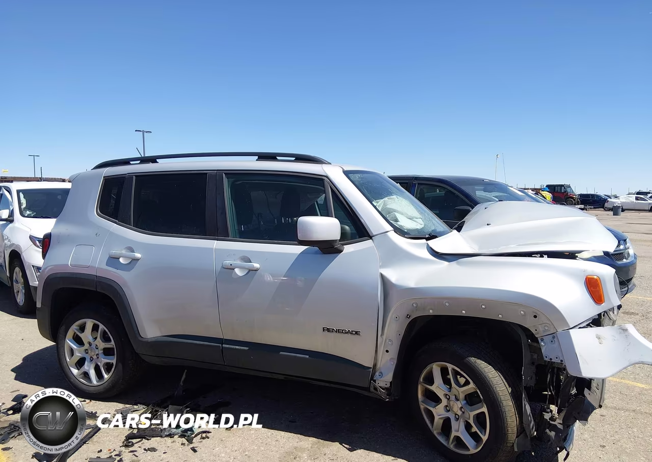 2017 Jeep Renegade Latitude 4X4 VIN:ZACCJBBB3HPF40811 - 14