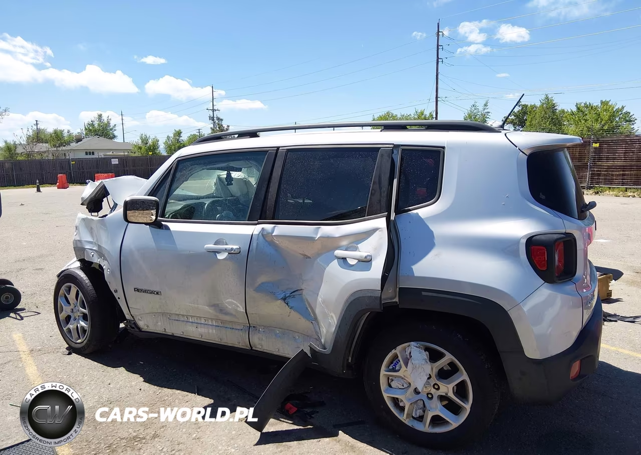 2017 Jeep Renegade Latitude 4X4 VIN:ZACCJBBB3HPF40811 - 15