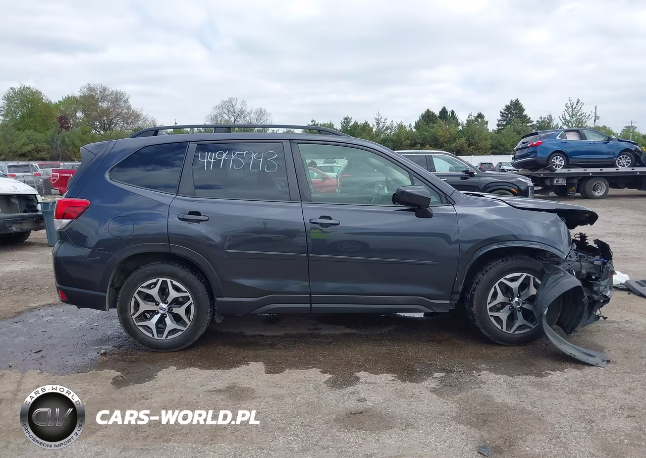 2019 Subaru Forester Premium VIN:JF2SKAGC9KH420113 - 14