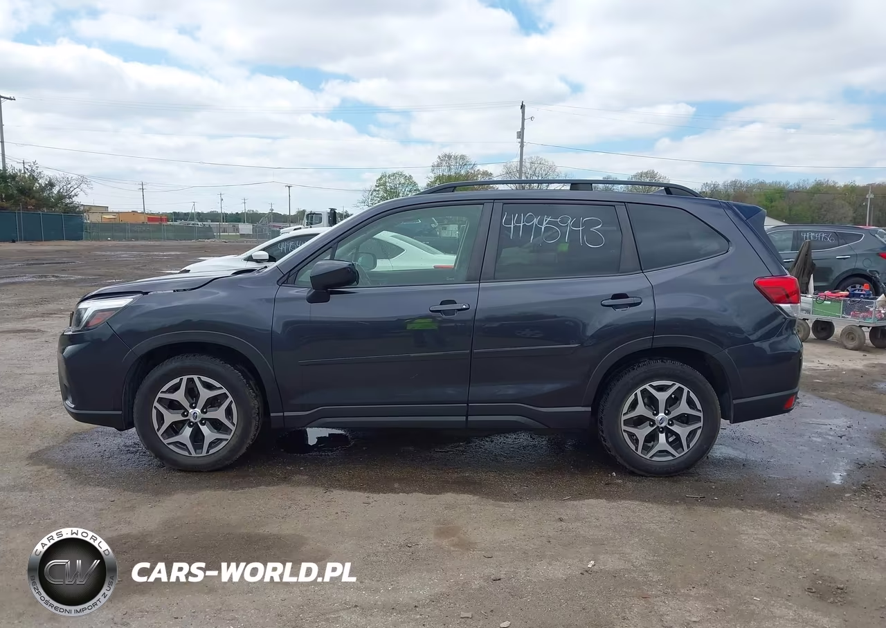 2019 Subaru Forester Premium VIN:JF2SKAGC9KH420113 - 15