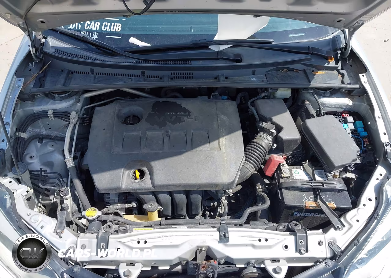 2015 Toyota Corolla S Plus VIN:5YFBURHE0FP181553 - 10