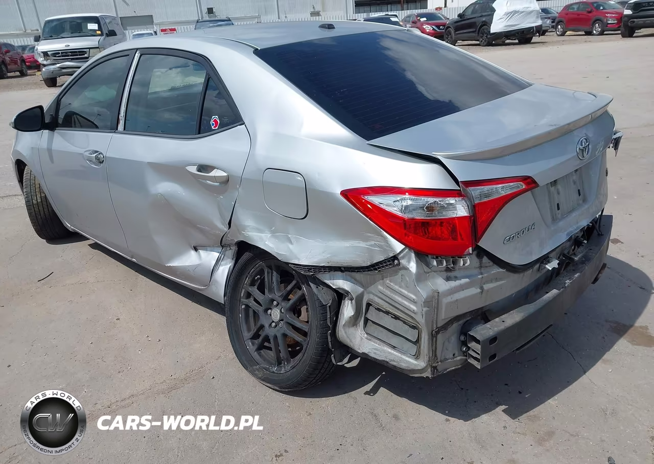 2015 Toyota Corolla S Plus VIN:5YFBURHE0FP181553 - 3