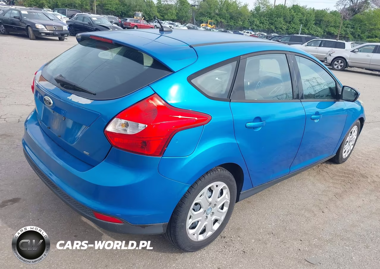 2012 Ford Focus Se VIN:1FAHP3K25CL241009 - 4