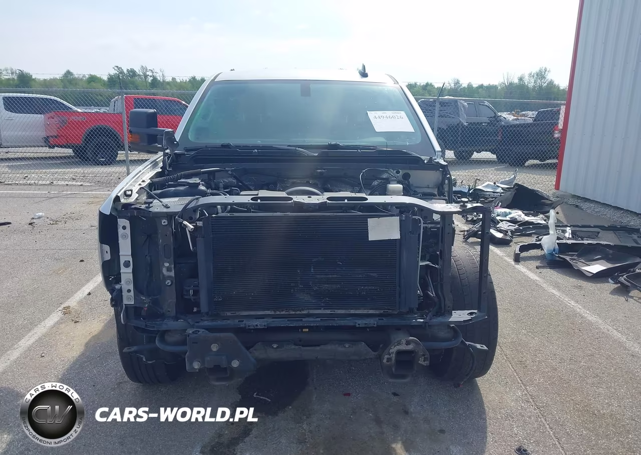 2018 Chevrolet Silverado 1500 1Lt VIN:3GCUCREC4JG284892 - 13