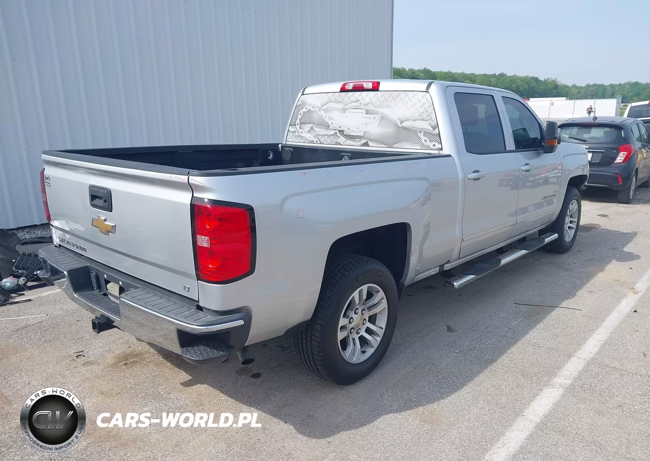 2018 Chevrolet Silverado 1500 1Lt VIN:3GCUCREC4JG284892 - 4